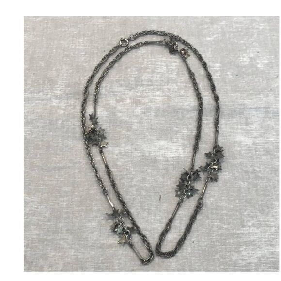 Dainty Double chain necklace with clusters of metal Stars in Silver, Vintage - Picture 1 of 2